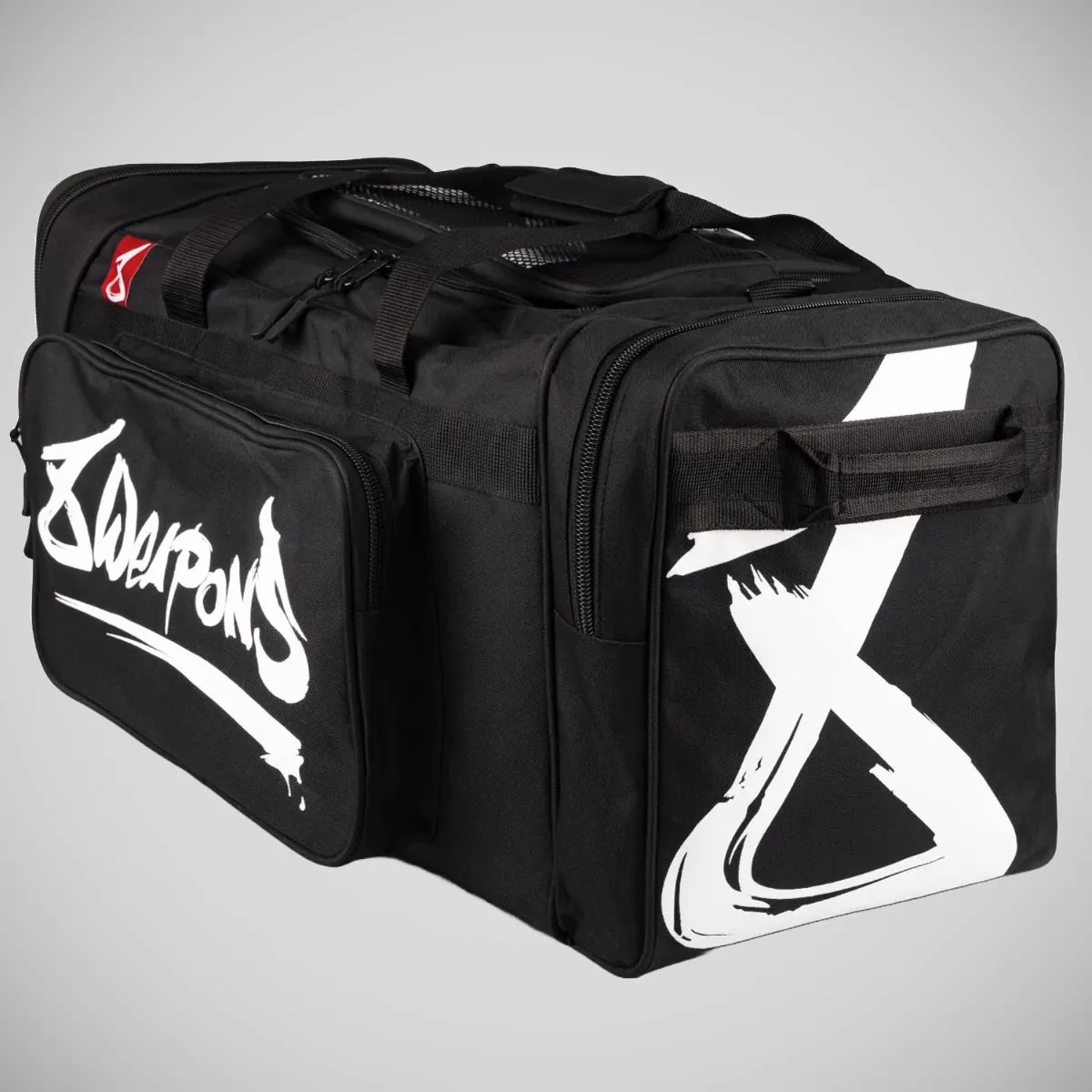 8 Weapons Sports Bag Black/White