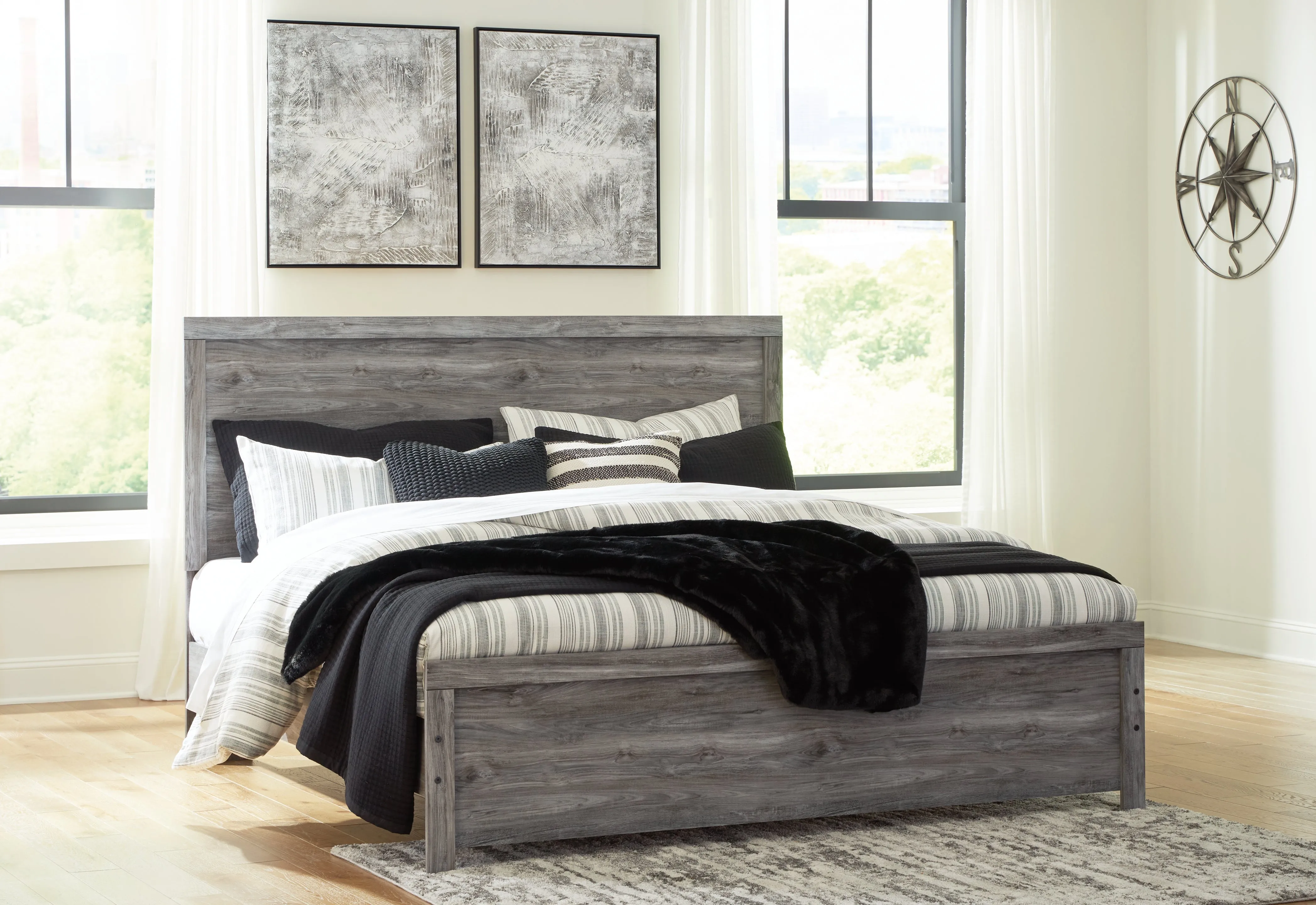 Bronyan King Panel Bed with Mirrored Dresser and 2 Nightstands in Dark Gray